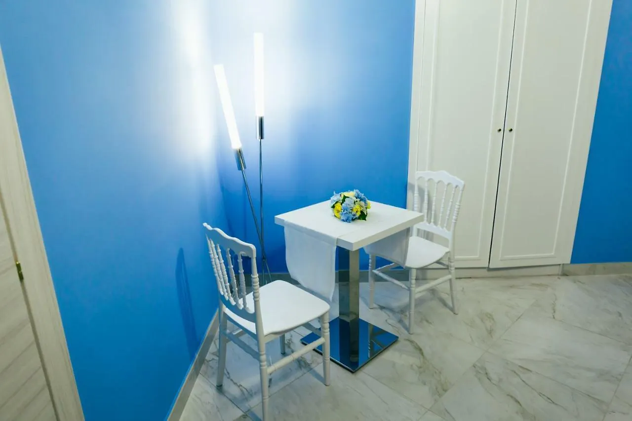 Soulsuite B&B Naples 3*,