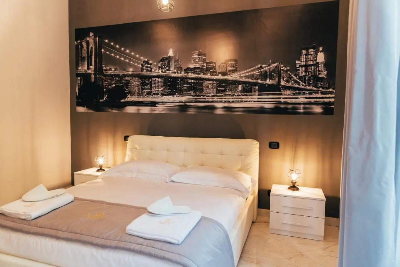Soulsuite B&B Naples 3*,  Italy
